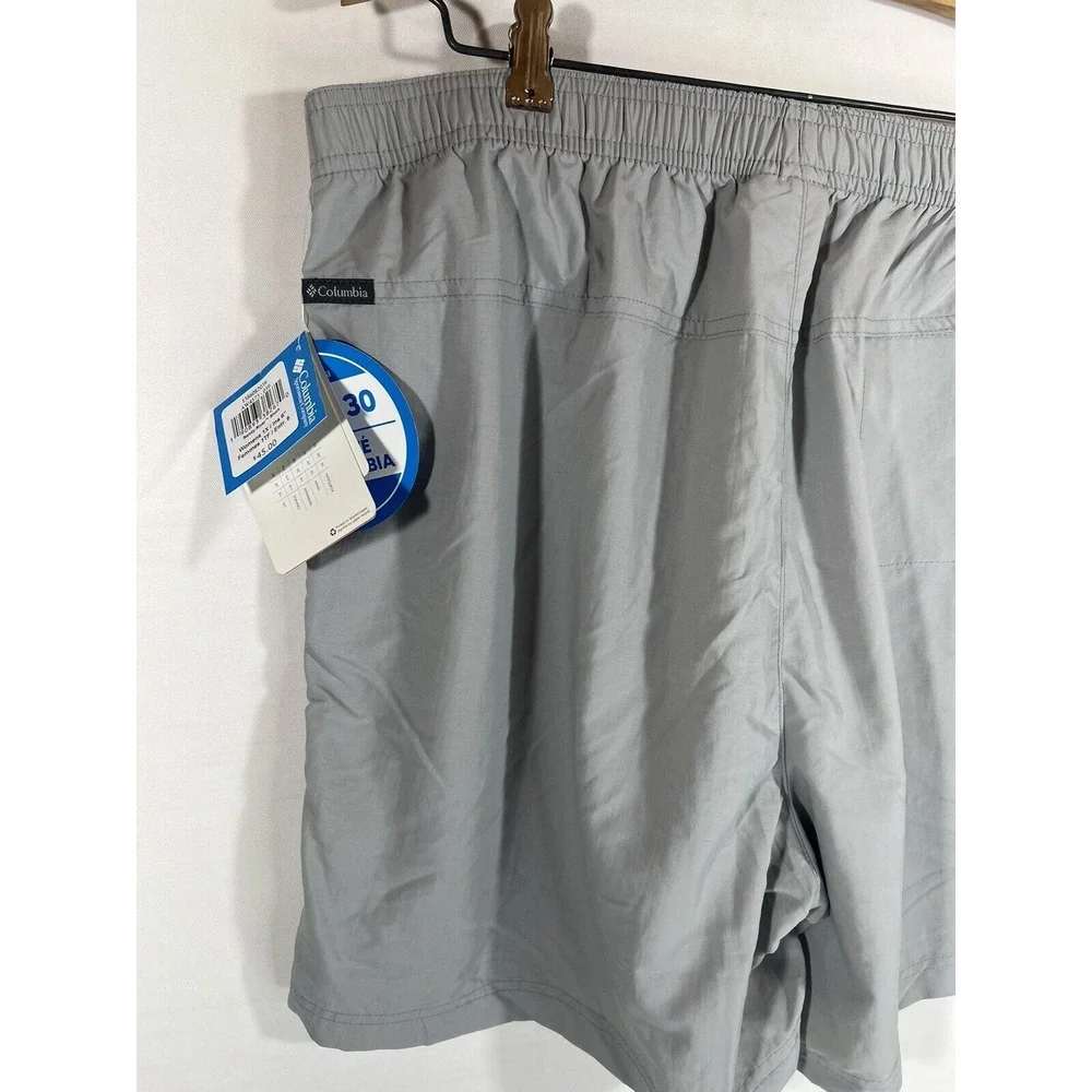 NEW Columbia Mens Shorts 1X Gray Chino Hiking Walking Casual Comfort Performance